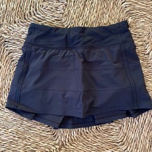 Lululemon tennis skirt like new